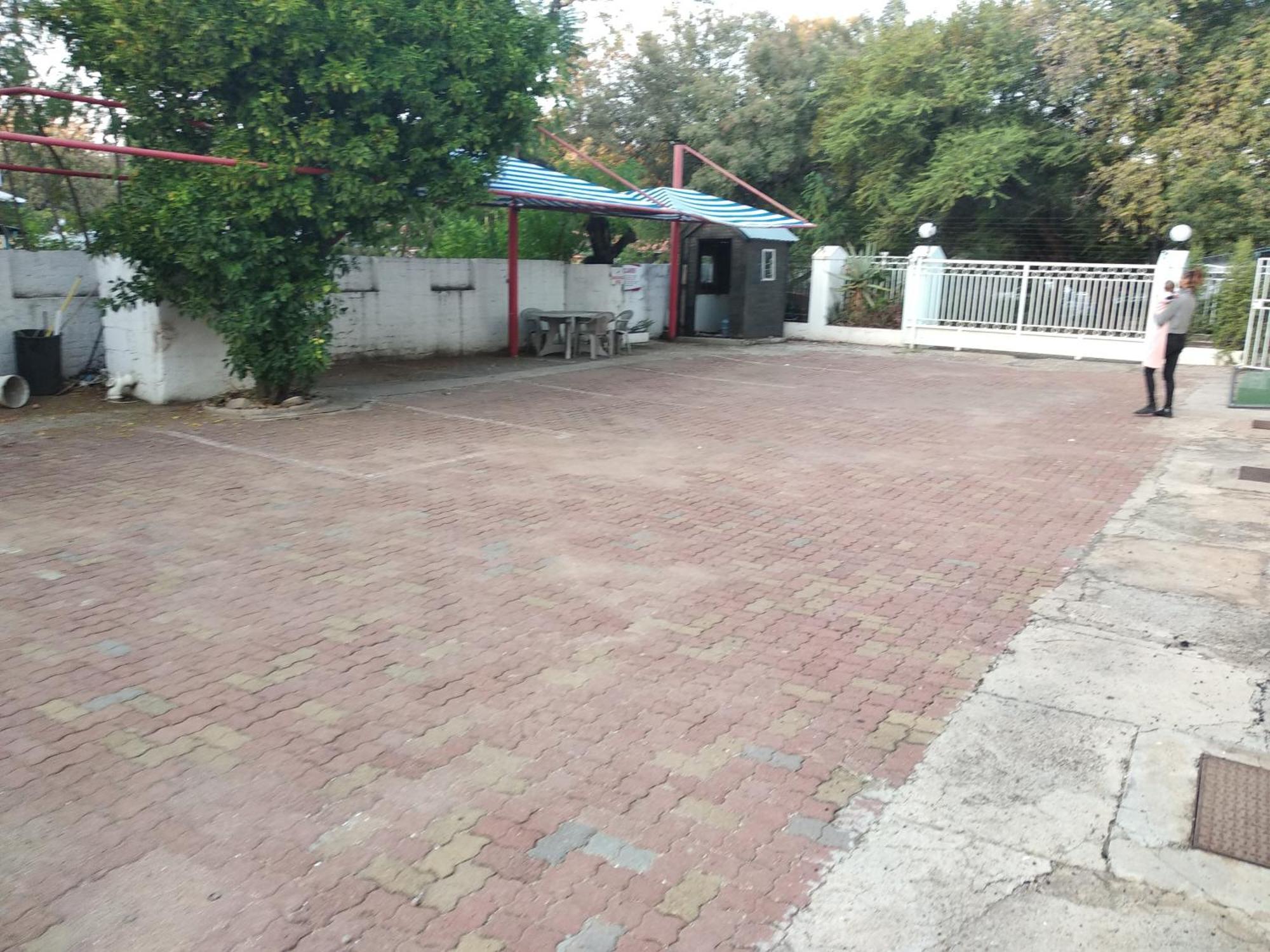 Brackendene Lodge Gaborone Eksteriør bilde