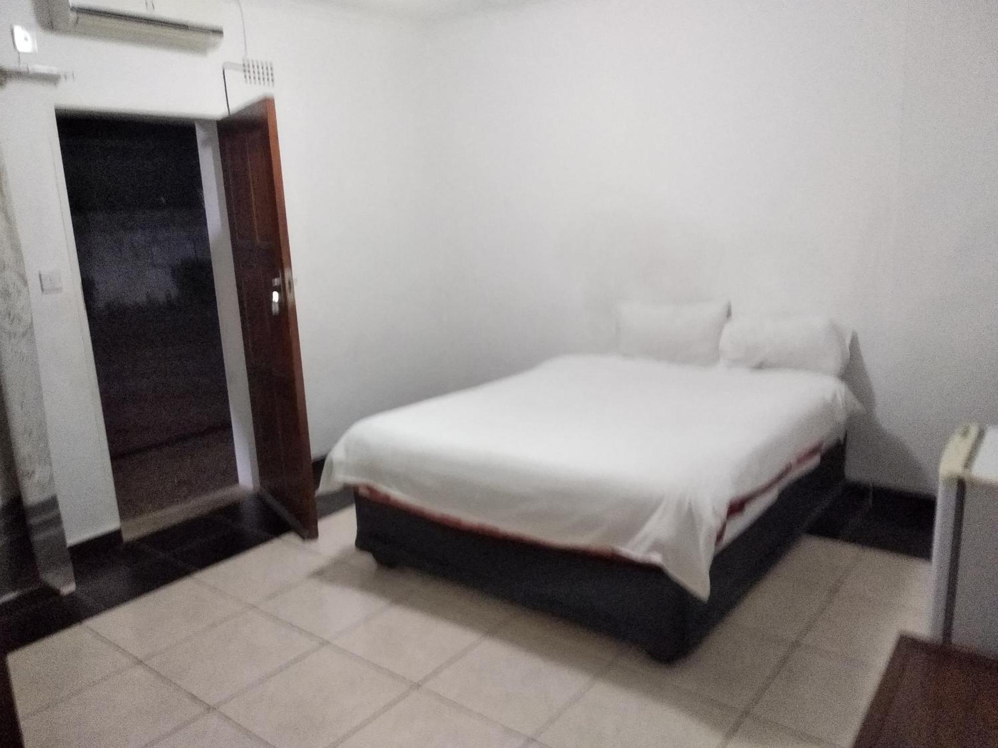 Brackendene Lodge Gaborone Eksteriør bilde