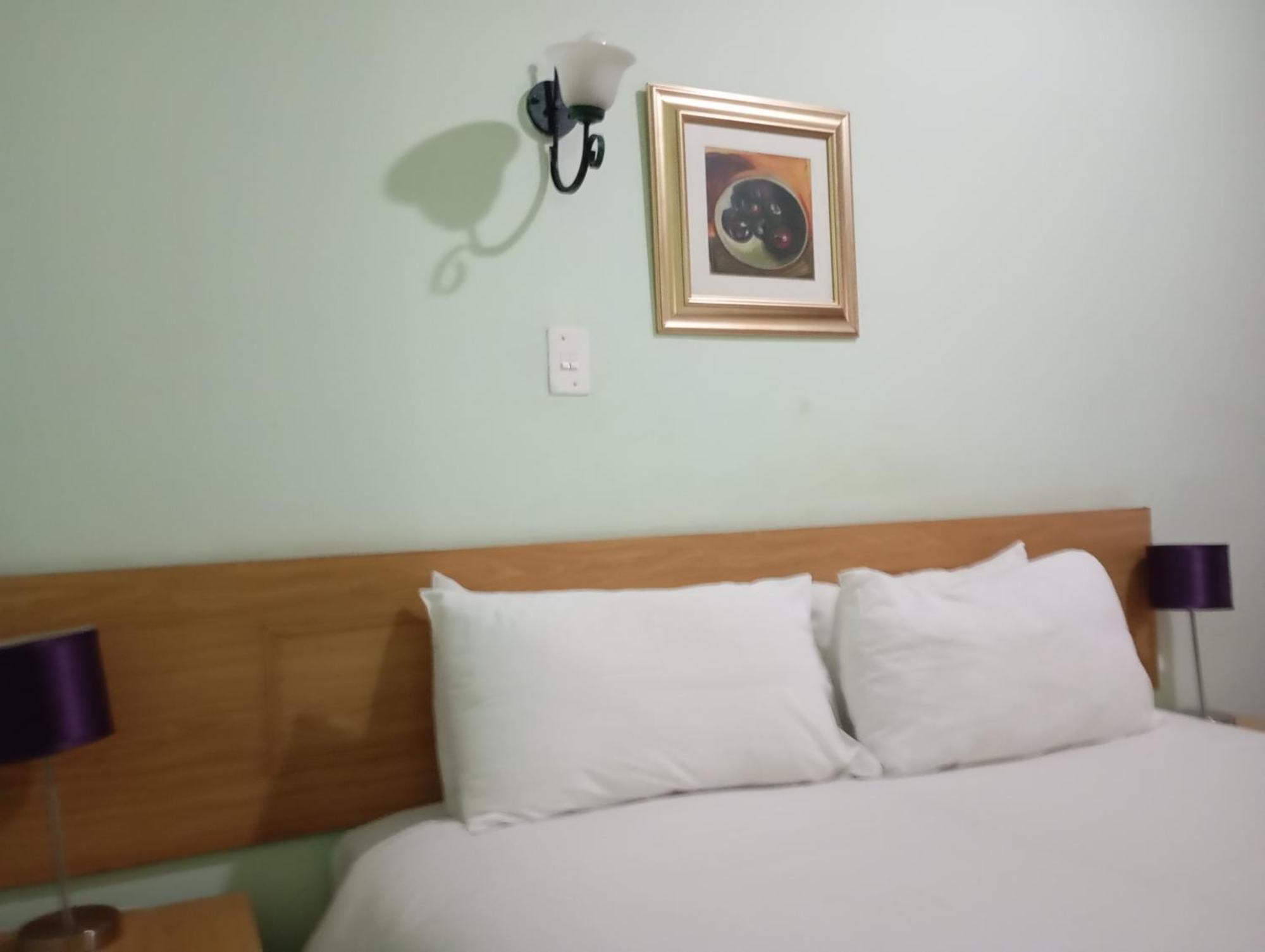 Brackendene Lodge Gaborone Eksteriør bilde