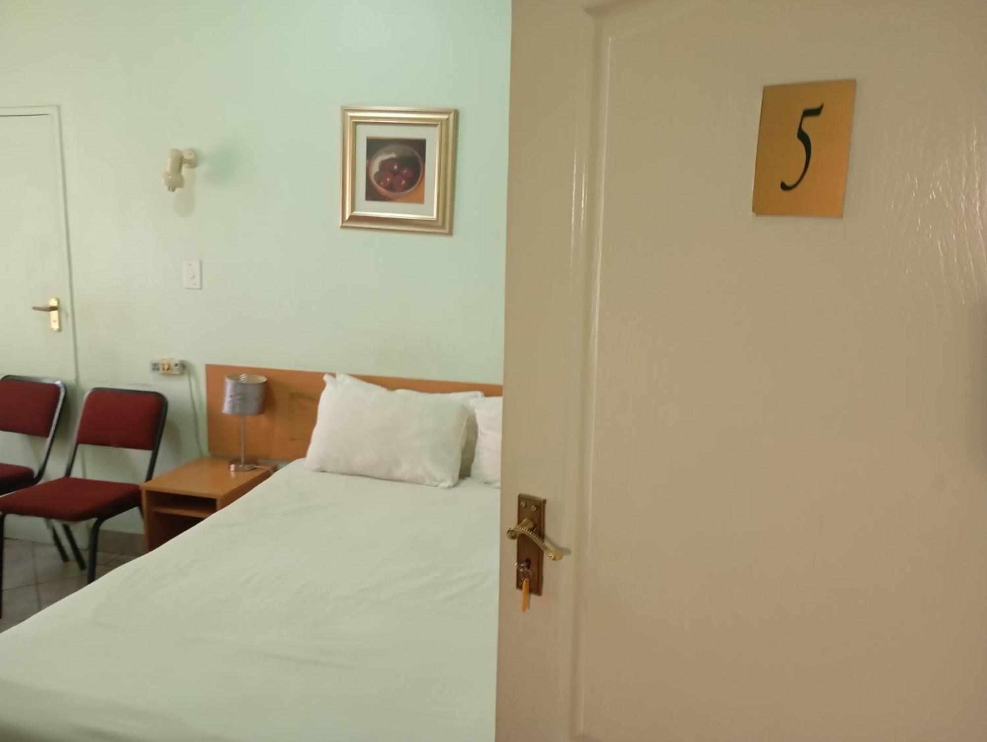 Brackendene Lodge Gaborone Eksteriør bilde