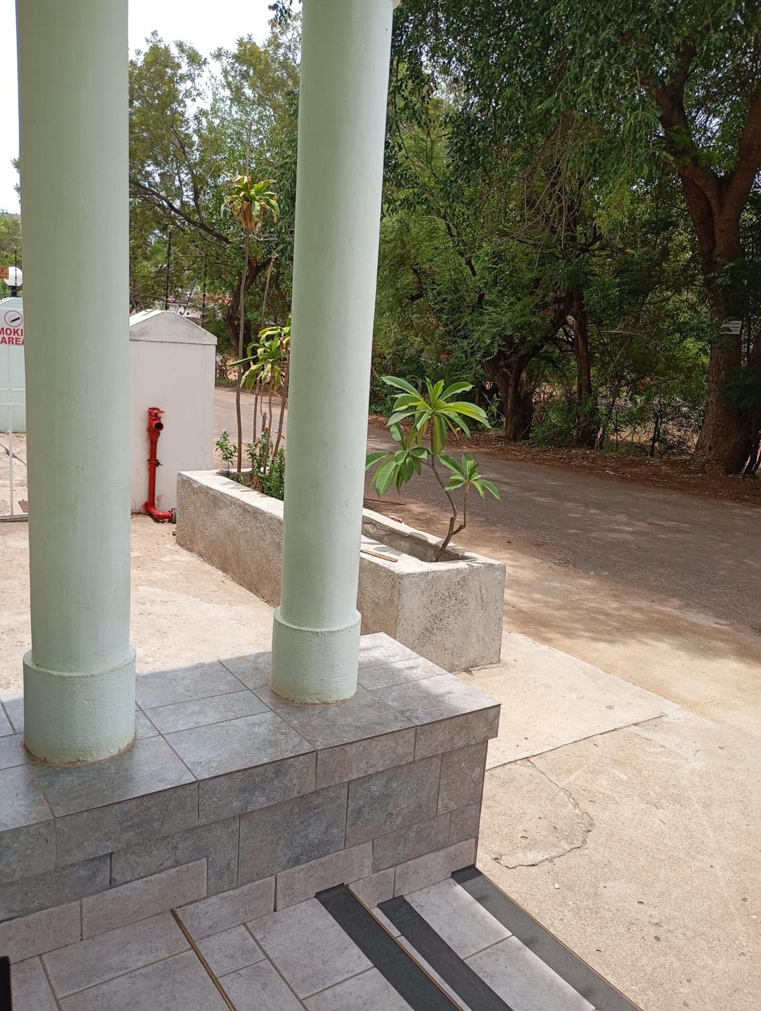 Brackendene Lodge Gaborone Eksteriør bilde